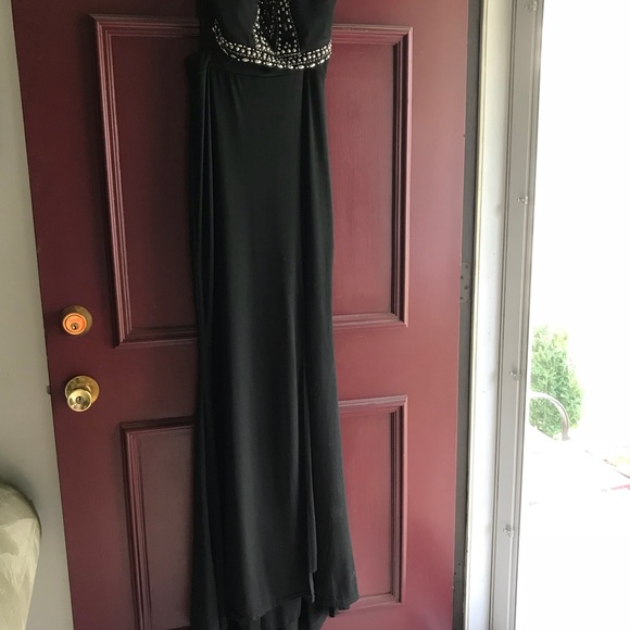 Black two piece formal - Picture 6 of 7